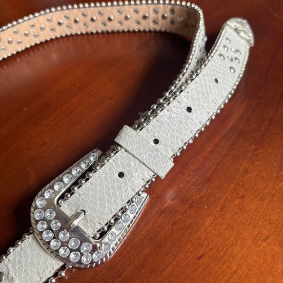 Vintage White Snakeskin Rhinestoned Western Belt Low Rise Small Medium - Picture 3 of 7